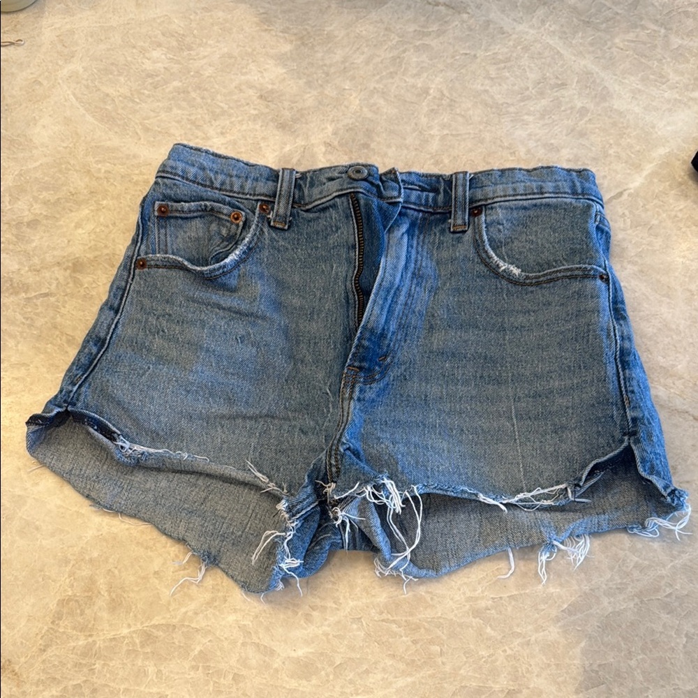 Abercrombie & Fitch Blue Jean Shorts the mom short high rise